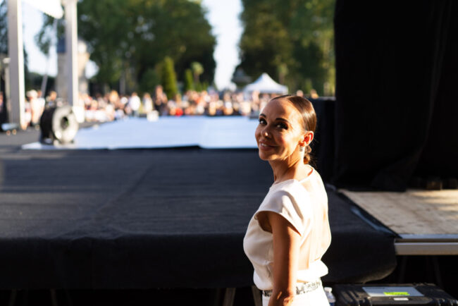 2 Coulisses Les Etoiles au chateau Septembre 2023 Credit Edouard Brane 41 scaled