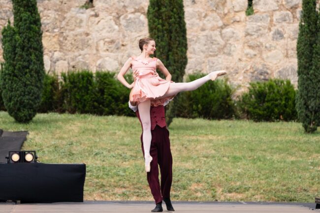 120 Représetantion 9 juin Les Etoiles au Château Domaine de Fabrègues Crédit Edouard Brane 30
