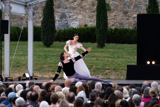 43 Représentation soir avec public Domaine de Fabregues Juin 2024 Crédit Edouard Brane 3