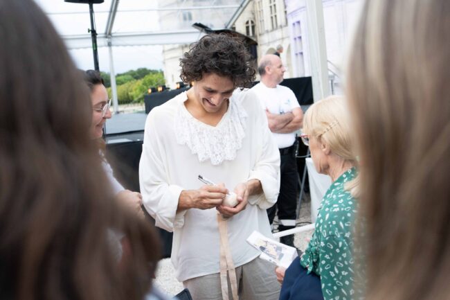 81 Photos dédicace Chambord Les Etoiles au chateau Crédit Edouard Brane 9