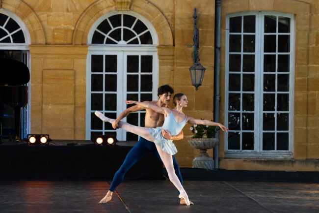 127 Représentation 1 Château de Digoine Crédit Edouard Brane 78