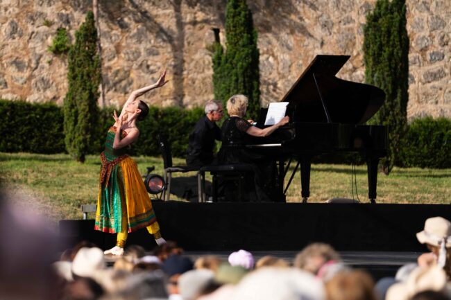 31 Représentation 15 juin Les Etoiles au Château Fabrègues Crédit Edouard Brane 19