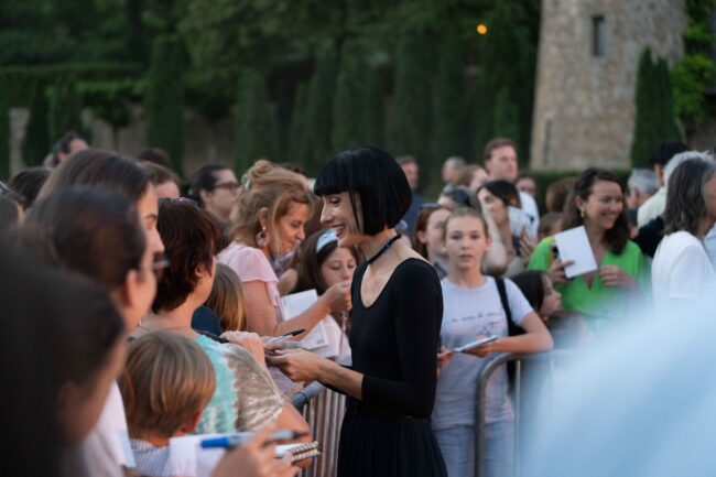 65 Dédicaces Les Etoiles au Château à Fabrègues Crédit Edouard Brane 3