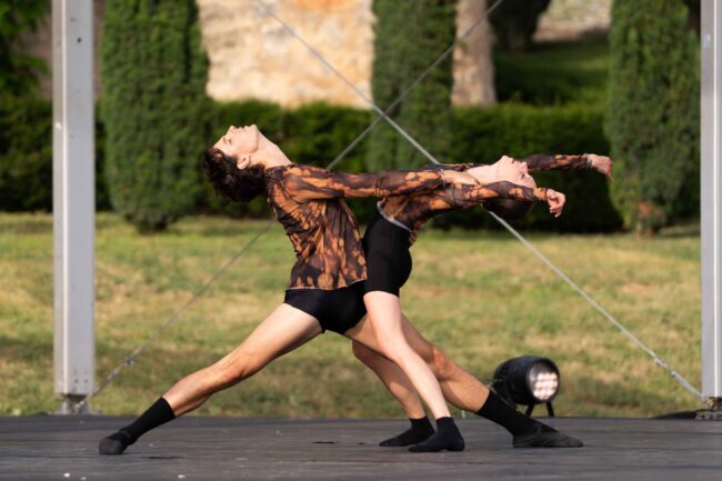 79 Représentation 15 juin Les Etoiles au Château Fabrègues Crédit Edouard Brane 25